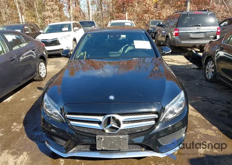2015 Mercedes-Benz C 300 Sport 4Matic из США, поврежденный, VIN 55SWF4KB7FU025811